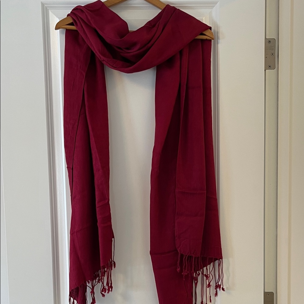 Beautiful soft burgundy pashmina scarf